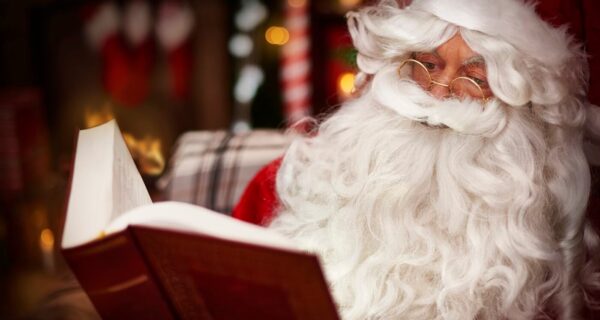 santa-claus-reading-holy-bible-home-interior (1)